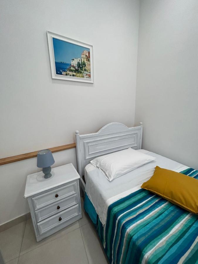 Vesuvia B&B Luxury Living Pompei Bagian luar foto